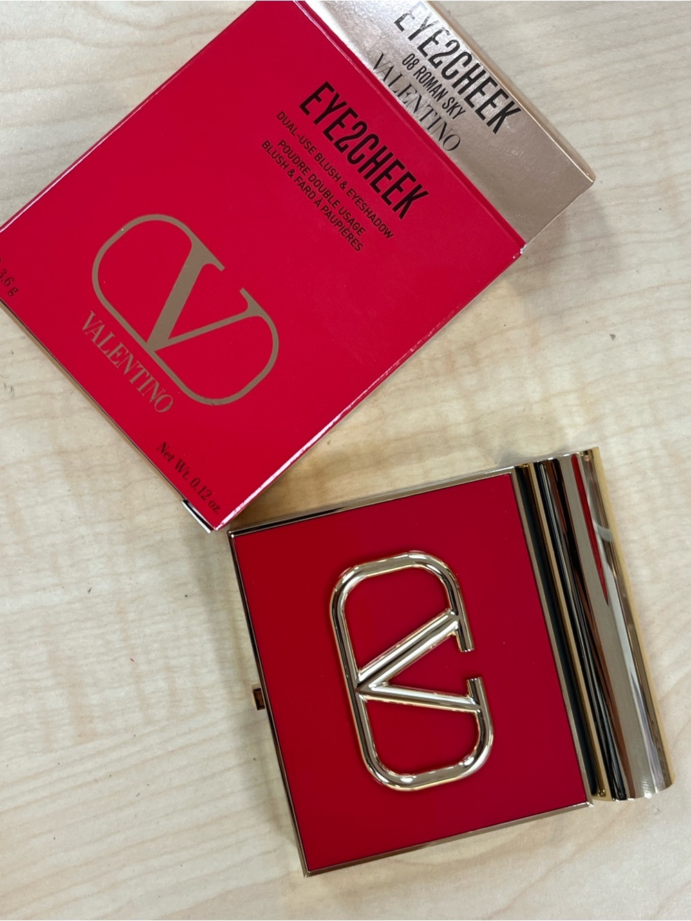Valentino Eye2Cheek Dual Use Blush & Eyeshadow Shade 08 Roman sky